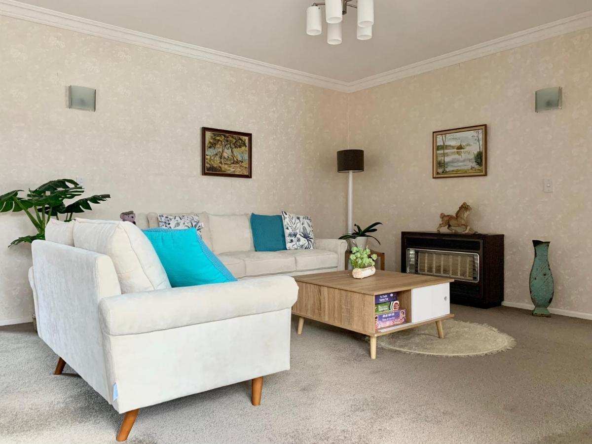 Private Cosy House In Chartwell, Hamilton, Near Everything *