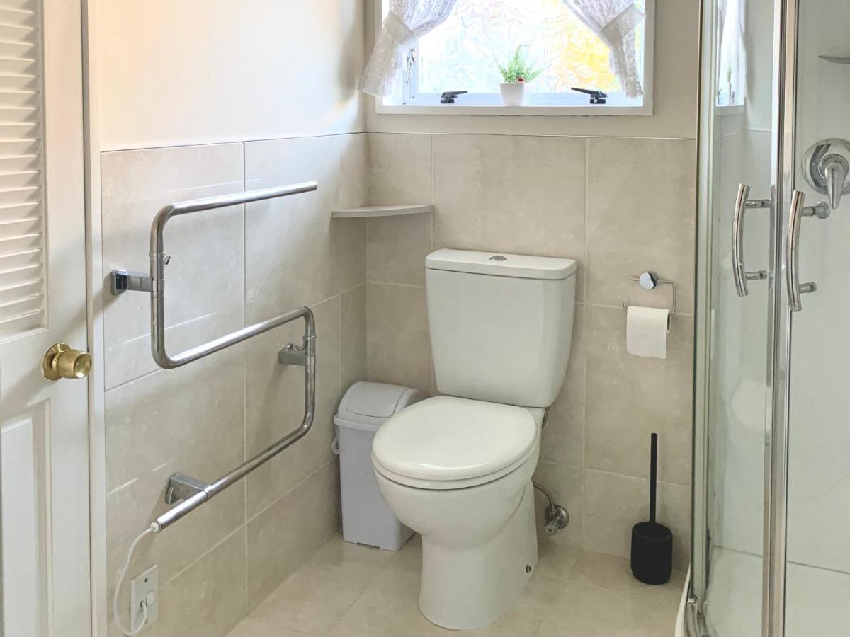 Private Cosy House In Chartwell, Hamilton, Near Everything
