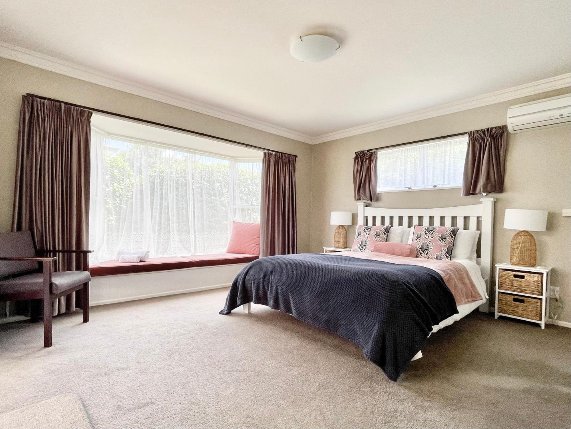 Private Cosy House In Chartwell, Hamilton, Near Everything Hamilton